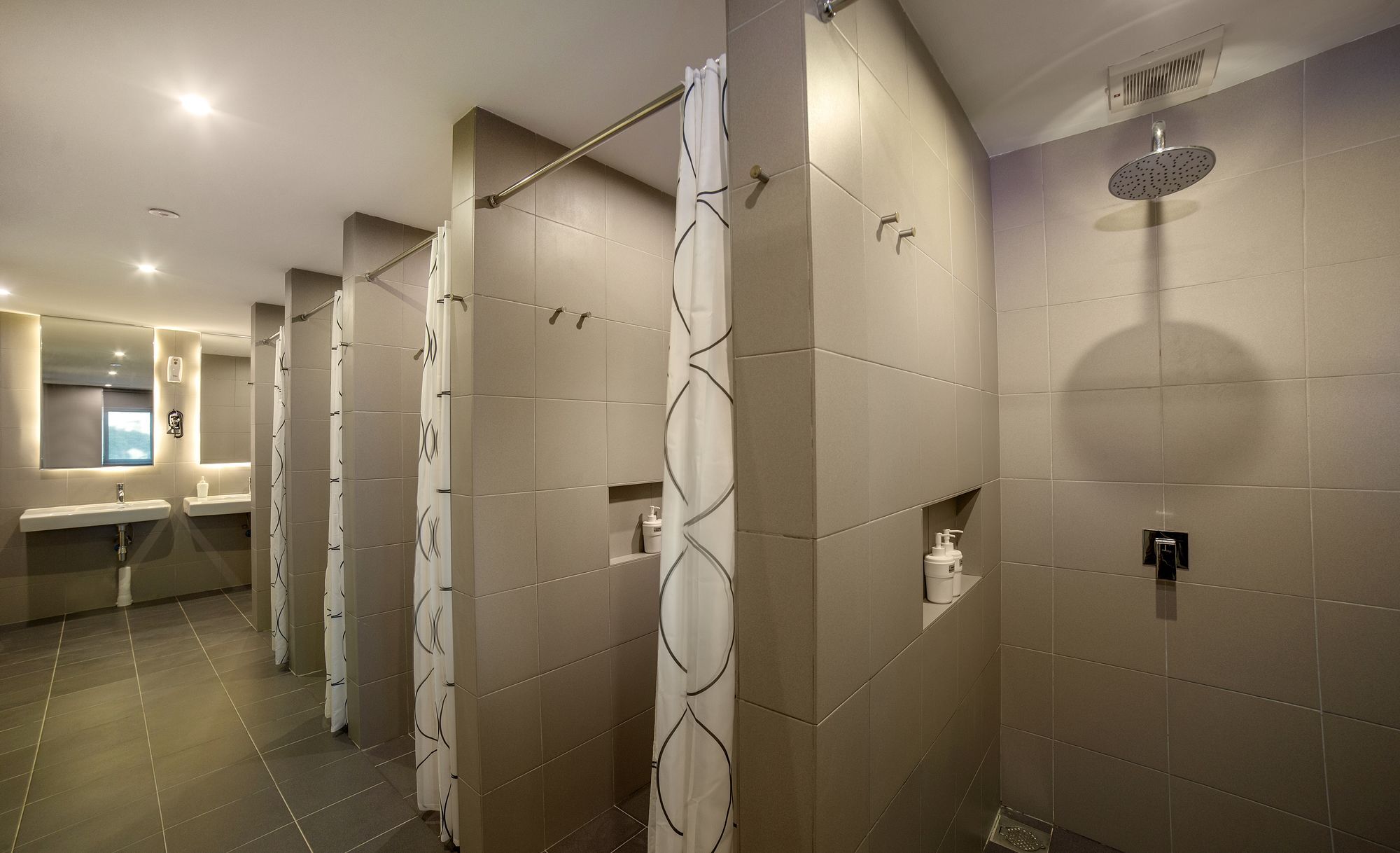 Riccarton Capsule Hotel Kuala Lumpur Exteriör bild