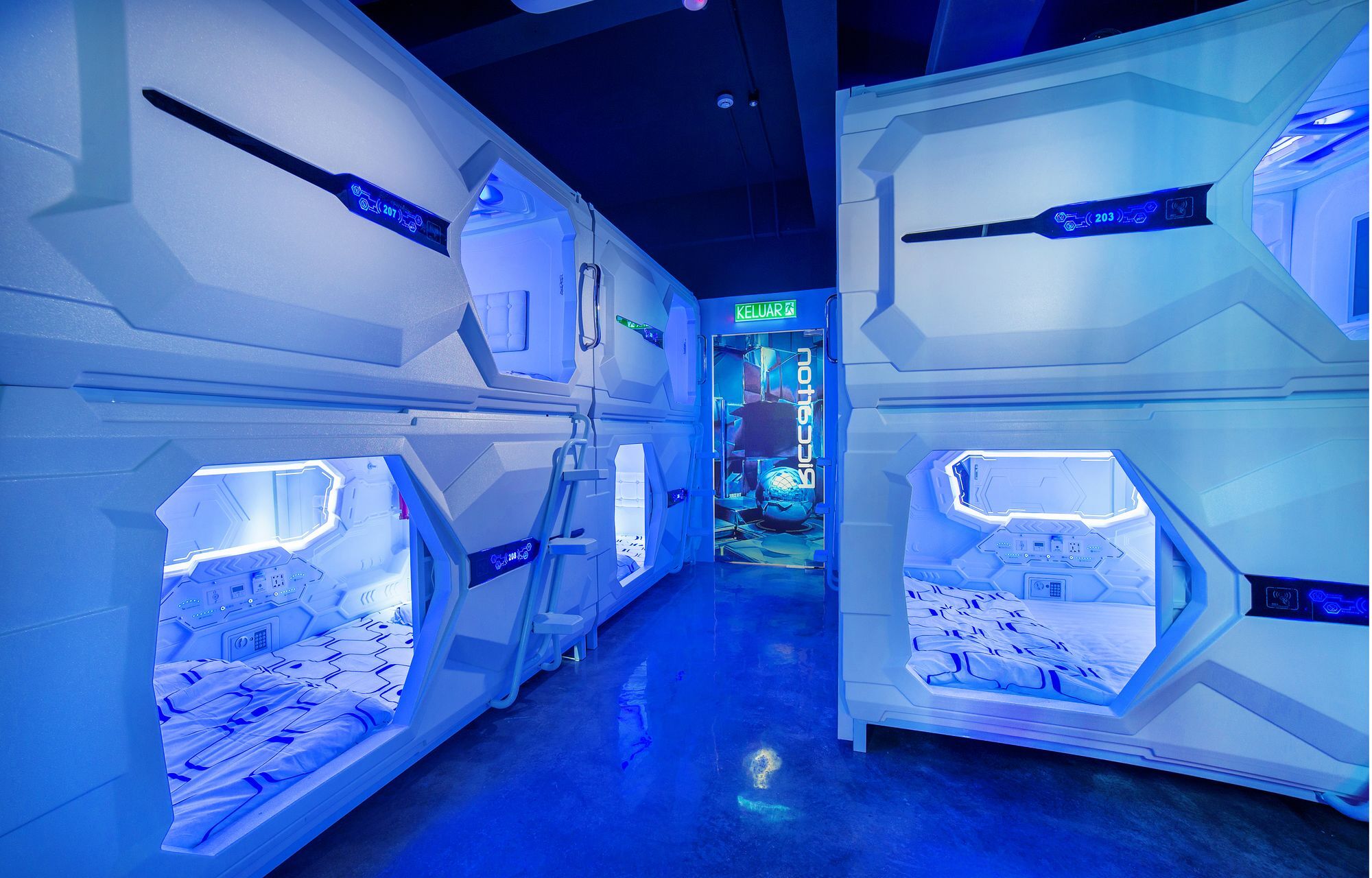 Riccarton Capsule Hotel Kuala Lumpur Exteriör bild
