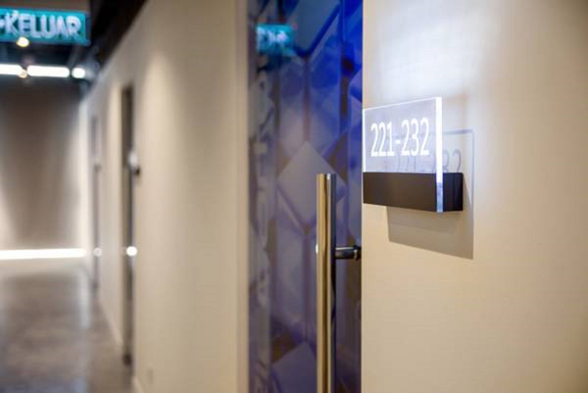 Riccarton Capsule Hotel Kuala Lumpur Exteriör bild